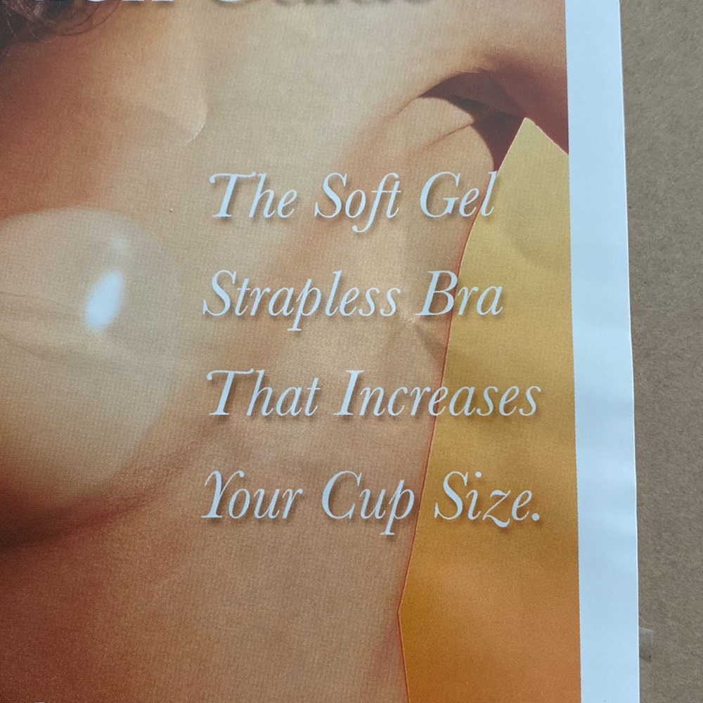 Natural Soft Gel Strapless Bra B-cup - Picture 2 of 7